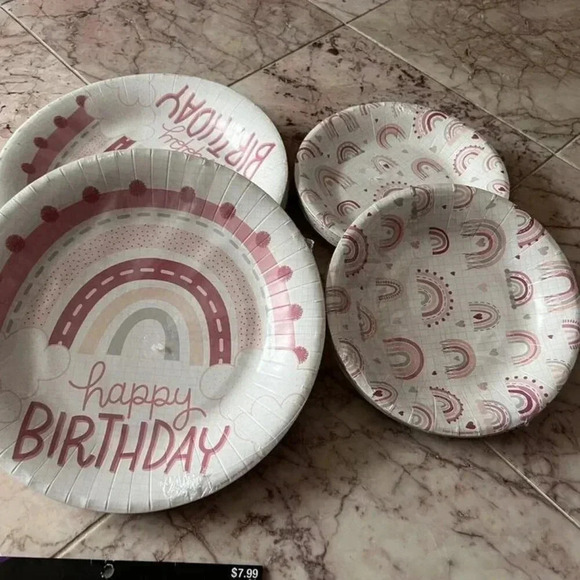 240pcs Birthday Pink Rainbow & Hearts Party Tableware & Balloon Kit Set - Picture 3 of 5